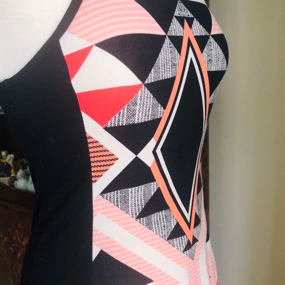 Express block dress - Picture 3 of 5